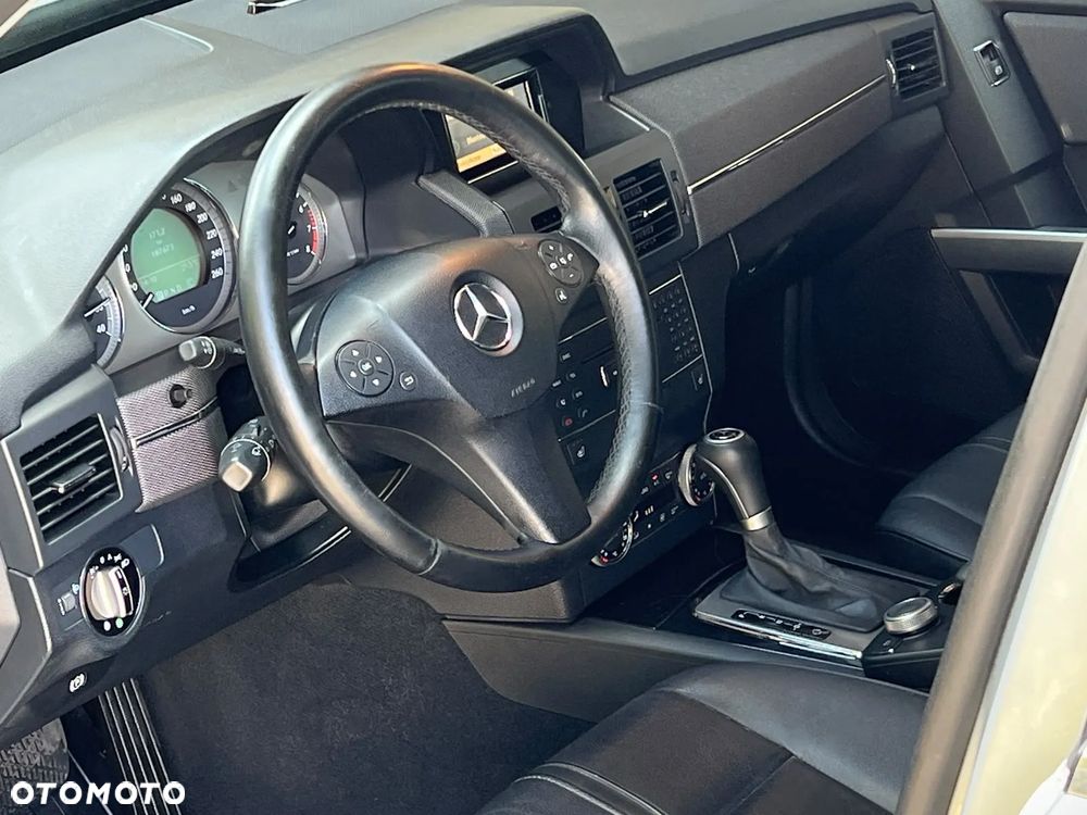 Mercedes-Benz GLK 280 4-Matic - 12