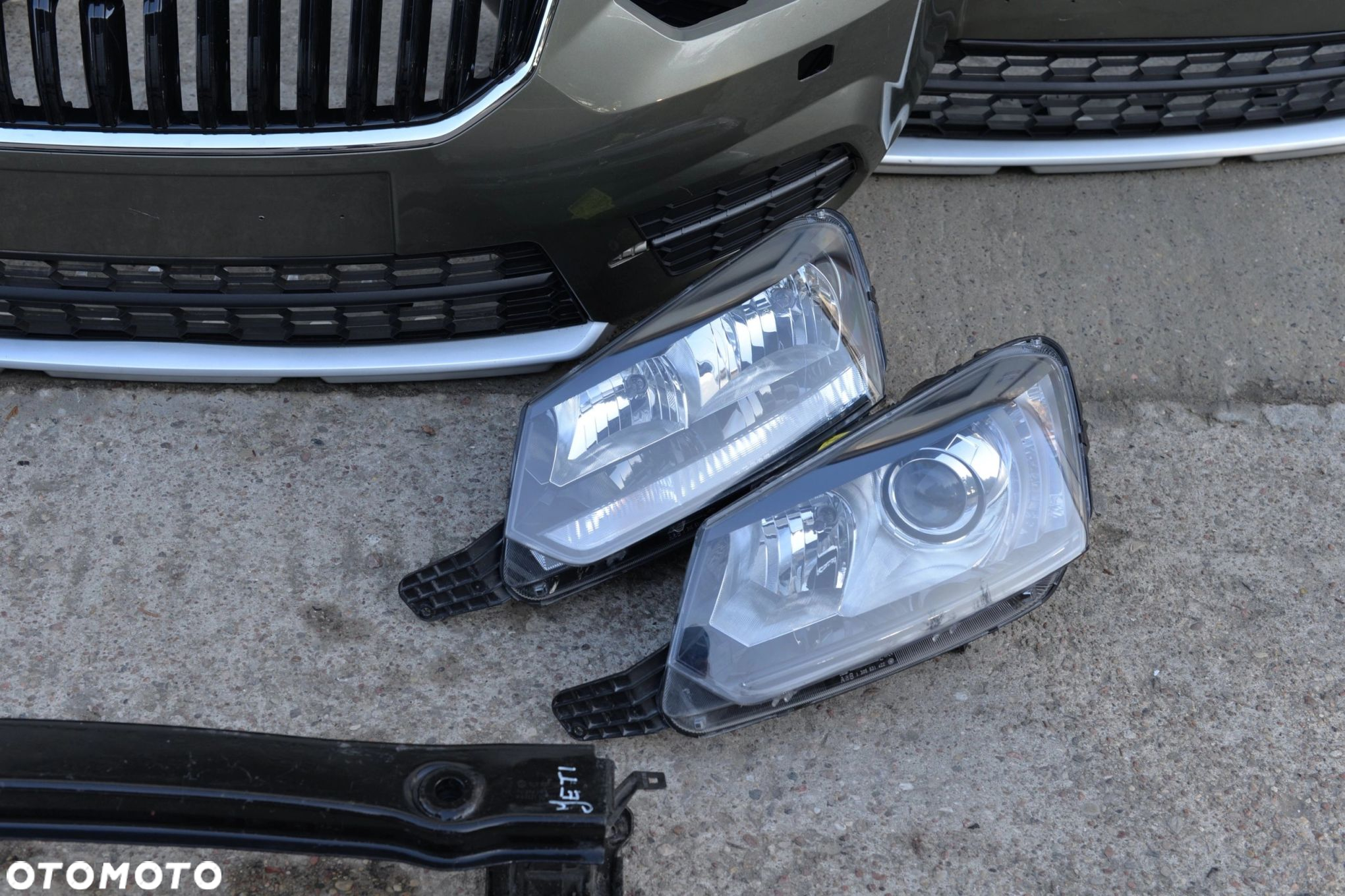 MASKA ZDERZAK GRILL BŁOTNIK PAS LAMPA H7 XENON BELKA SKODA YETI 12-LIFT - 9