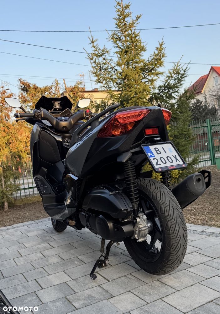 Yamaha X-max - 12