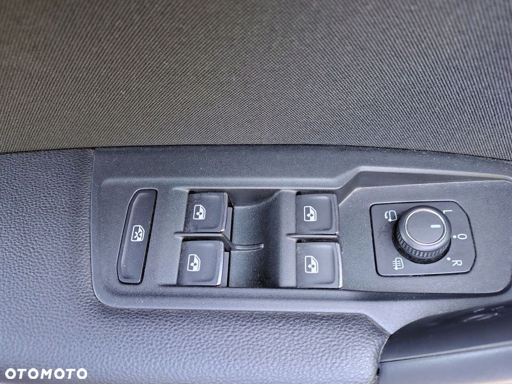 Volkswagen Tiguan - 11