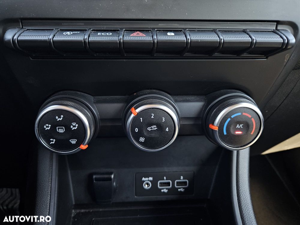 Renault Captur TCe 90 Zen - 9