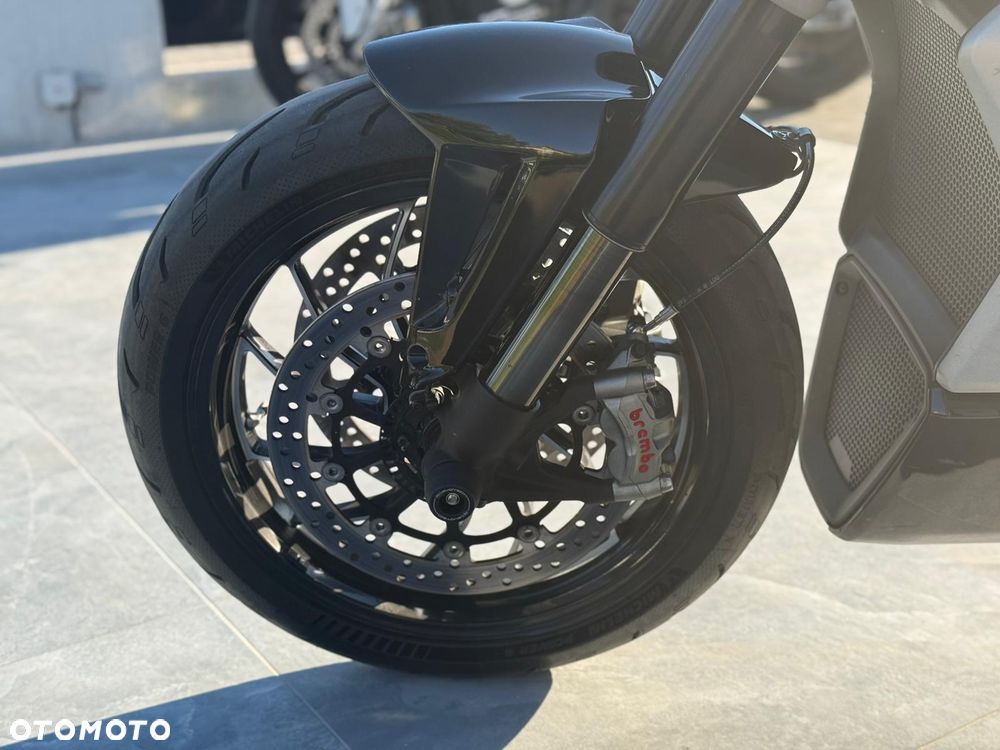 Ducati Diavel - 22