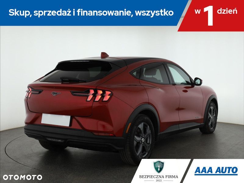 Ford Mustang - 7