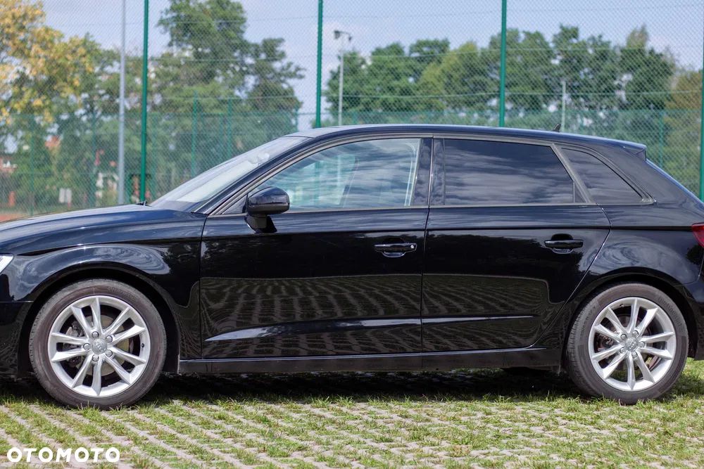 Audi A3 Sportback 2.0 TDI S tronic - 1