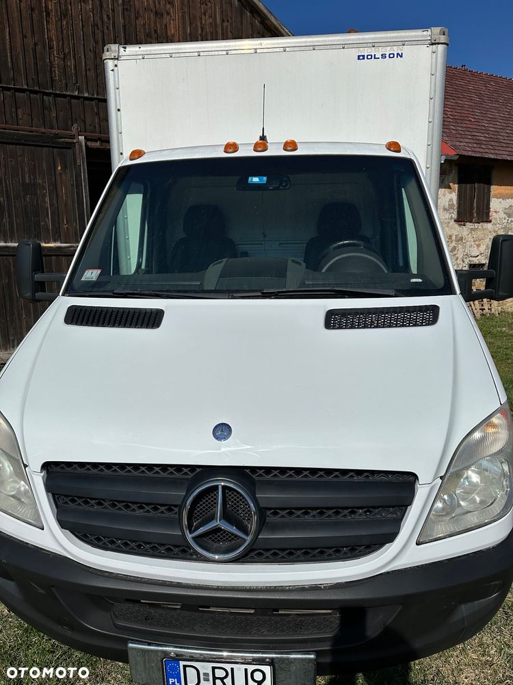 Mercedes-Benz 906 - 8