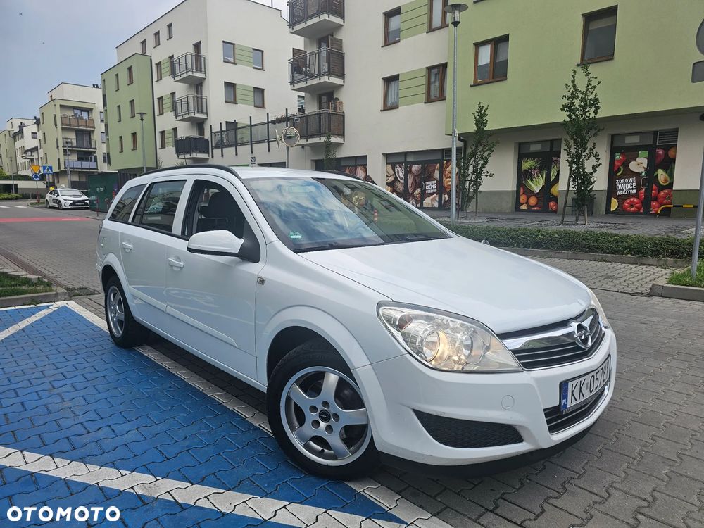 Opel Astra 2008 photo 2