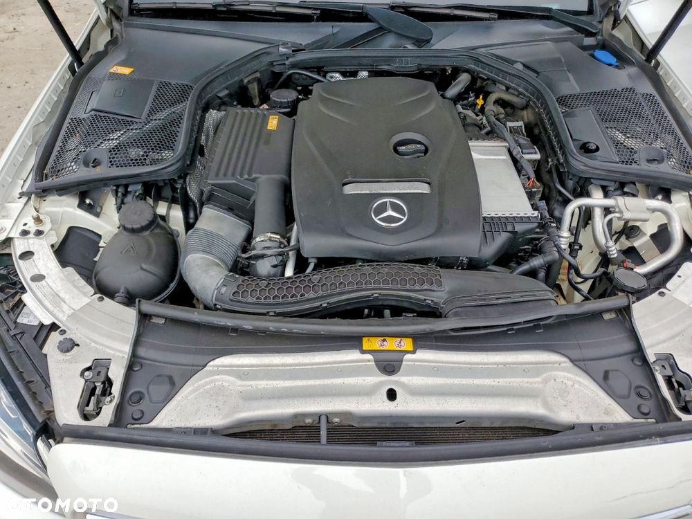 Mercedes-Benz Klasa C 300 7G-TRONIC AMG Line - 10