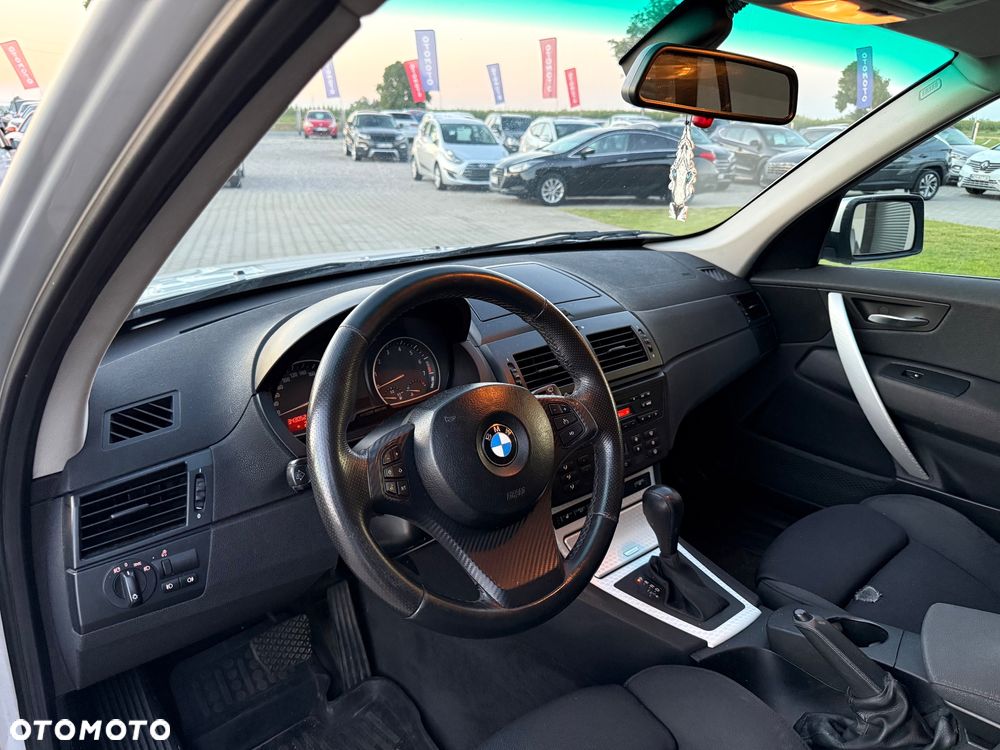 BMW X3 2.5i - 18