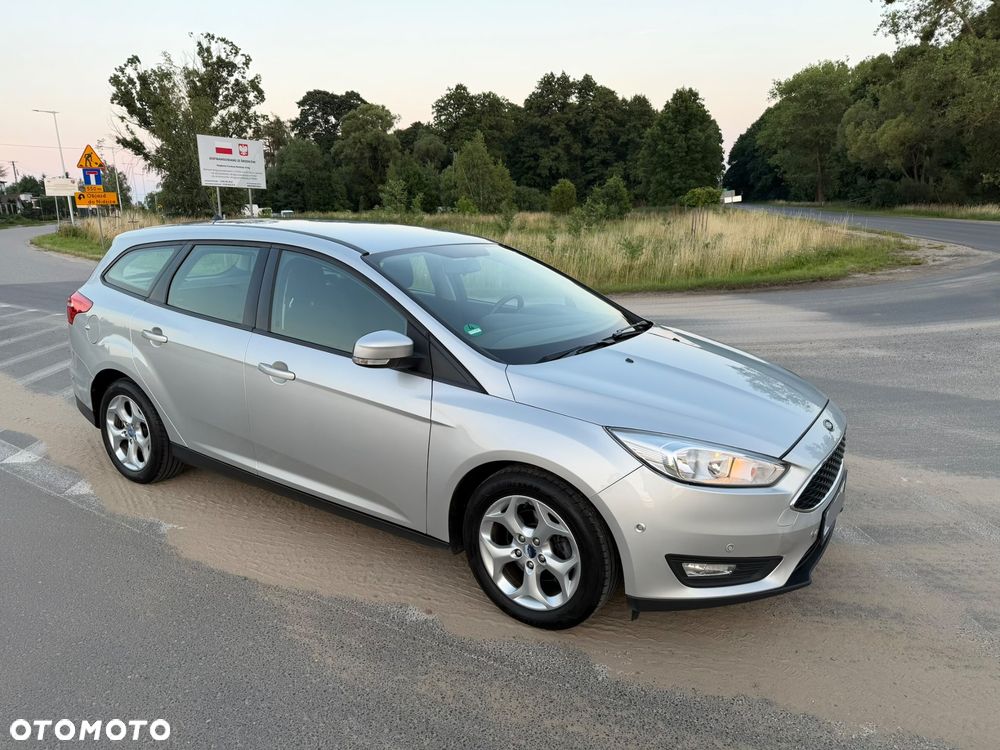 Ford Focus 1.5 TDCi SYNC Edition - 20