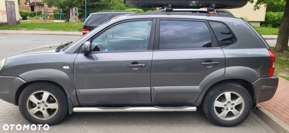 Hyundai Tucson 2.0 CRDi VGT 2WD Automatik GLS - 2