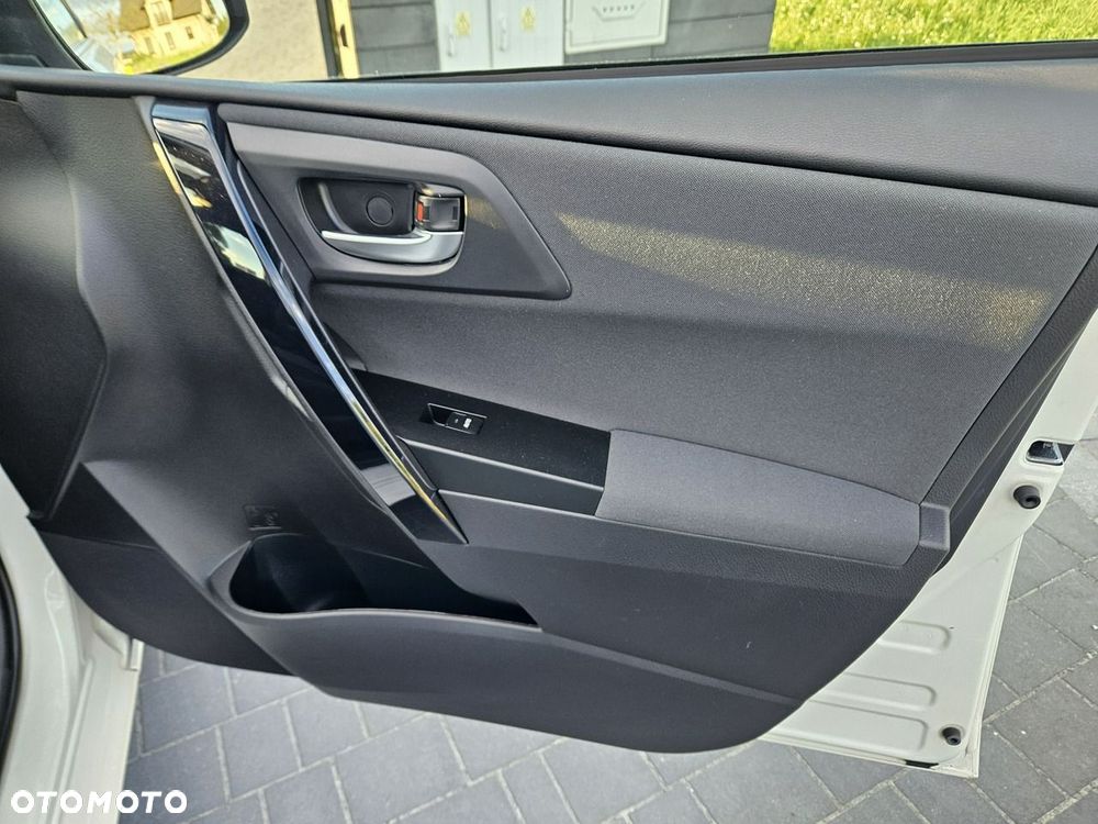 Toyota Auris - 24