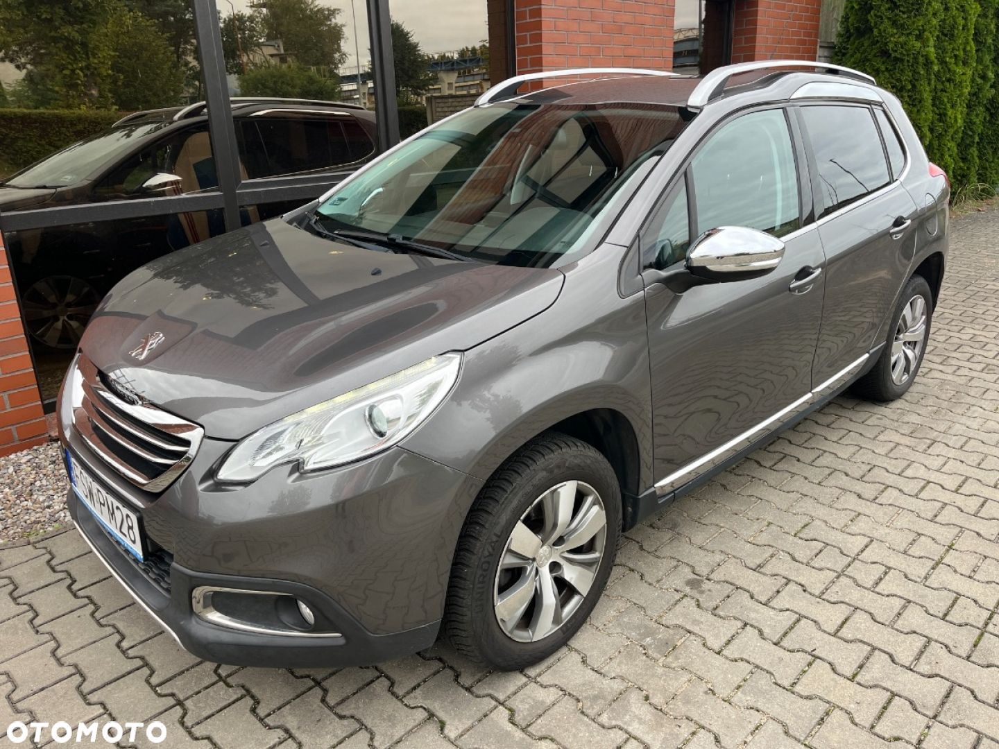 Peugeot 2008 1.2 Pure Tech Allure S&S EAT6 - 1