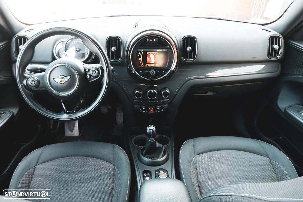 MINI Countryman One D - 34