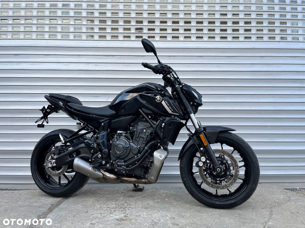 Yamaha MT - 24