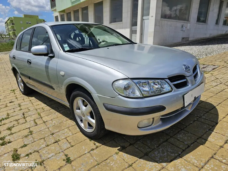 Nissan Almera 1.5 Luxury ABS+AC - 11