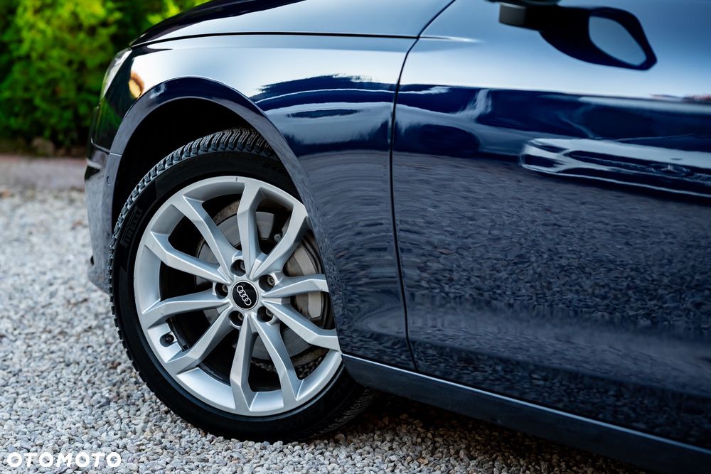 Audi A4 Avant 40 TDI quattro S tronic - 10