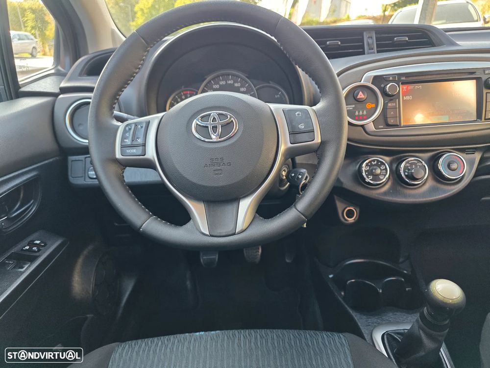 Toyota Yaris 1.0 VVT-i Comfort+P.Style - 10