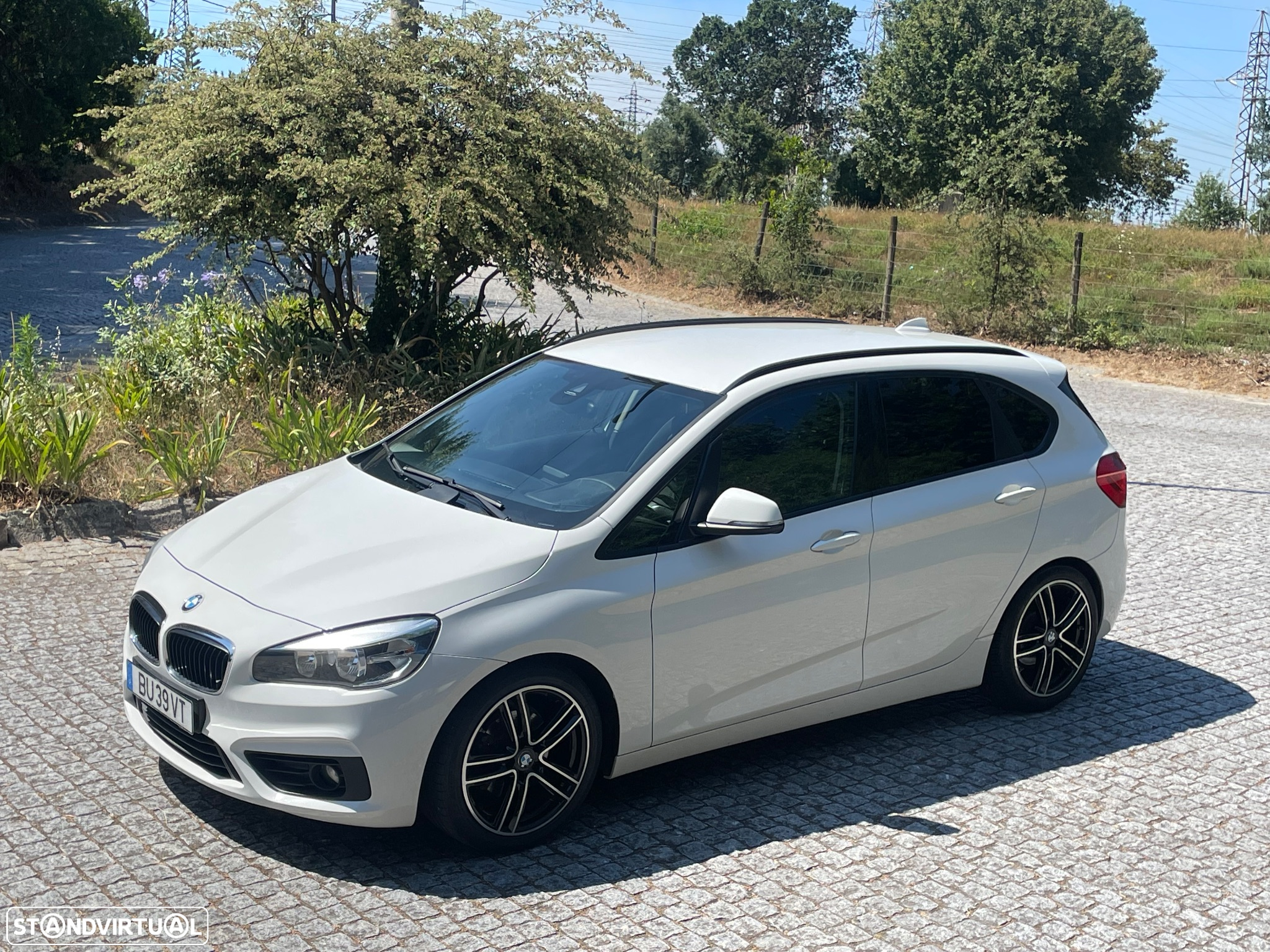 BMW 216 Active Tourer d - 2