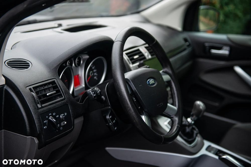 Ford Kuga 2.0 TDCi 4x4 Titanium - 20