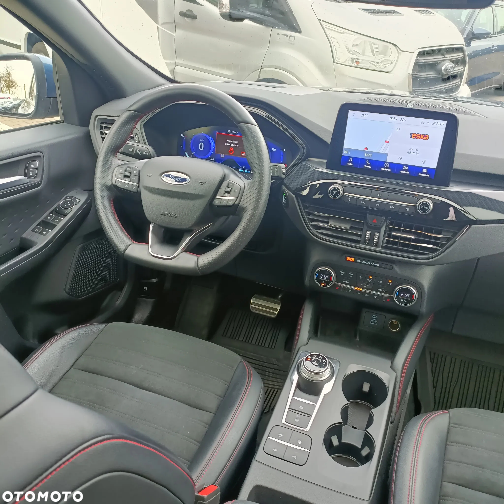 Ford Kuga 2.5P PHEV FWD ST-Line X - 23