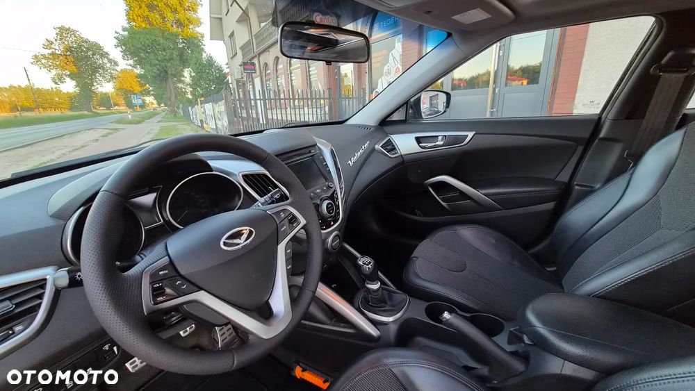 Hyundai Veloster 1.6 GDI Premium - 18