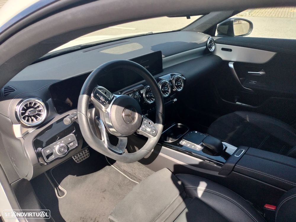 Mercedes-Benz CLA 250 e Shooting Brake AMG Line - 9