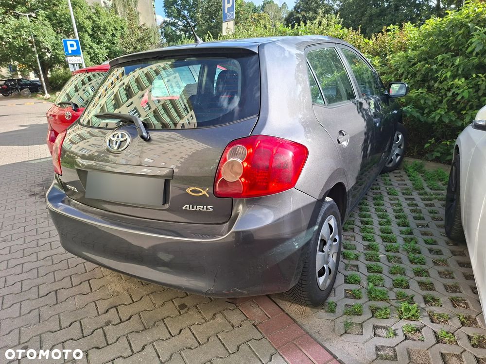 Toyota Auris 1.4 VVT-i Luna - 3