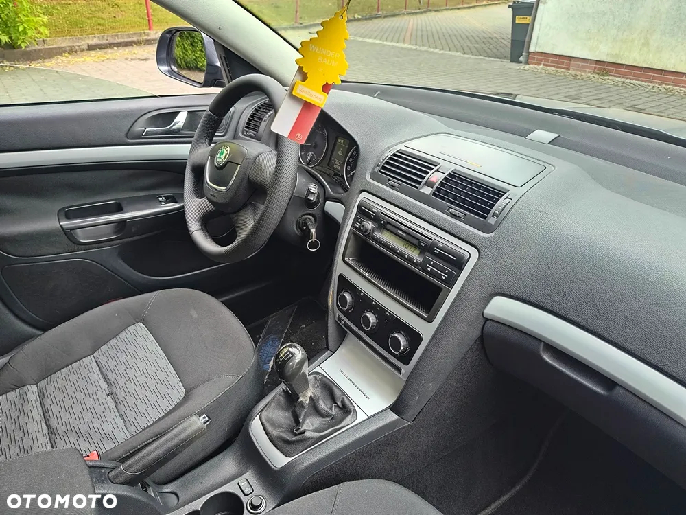 Skoda Octavia 1.6 Active - 22