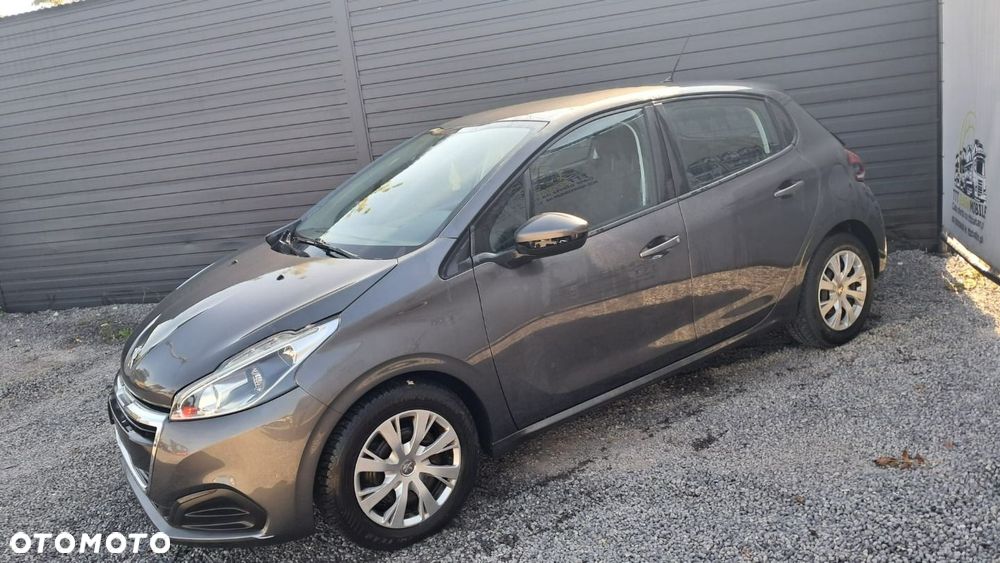 Peugeot 208 2019 photo 2