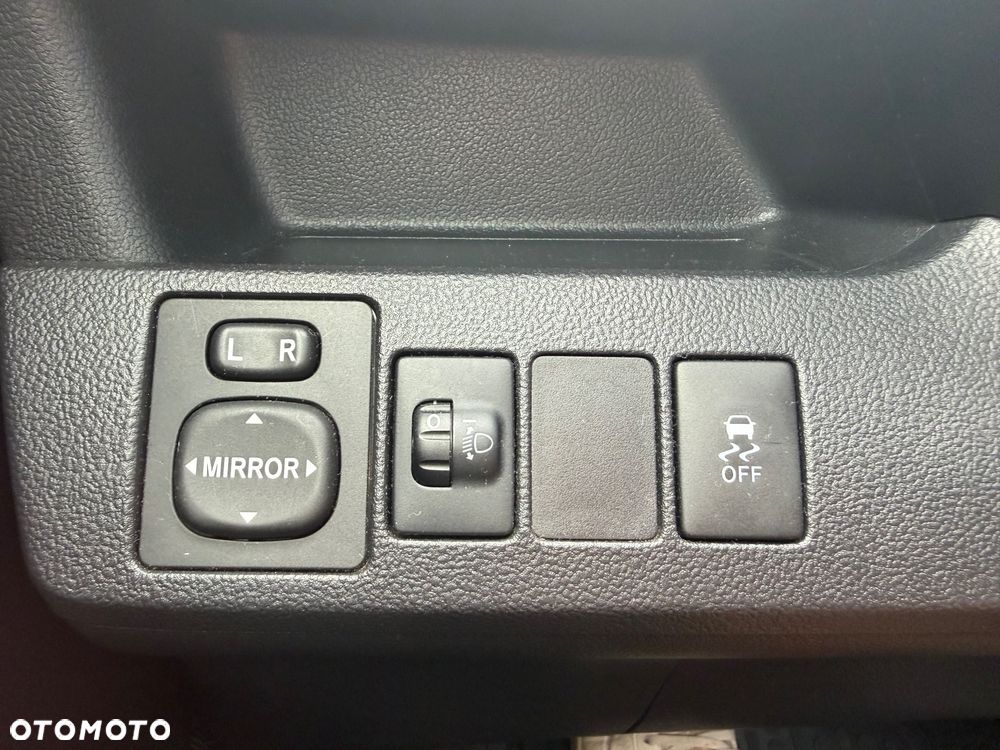 Toyota Verso S 1.33 Premium - 21