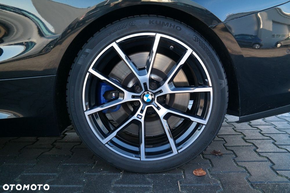 BMW Seria 8 - 39