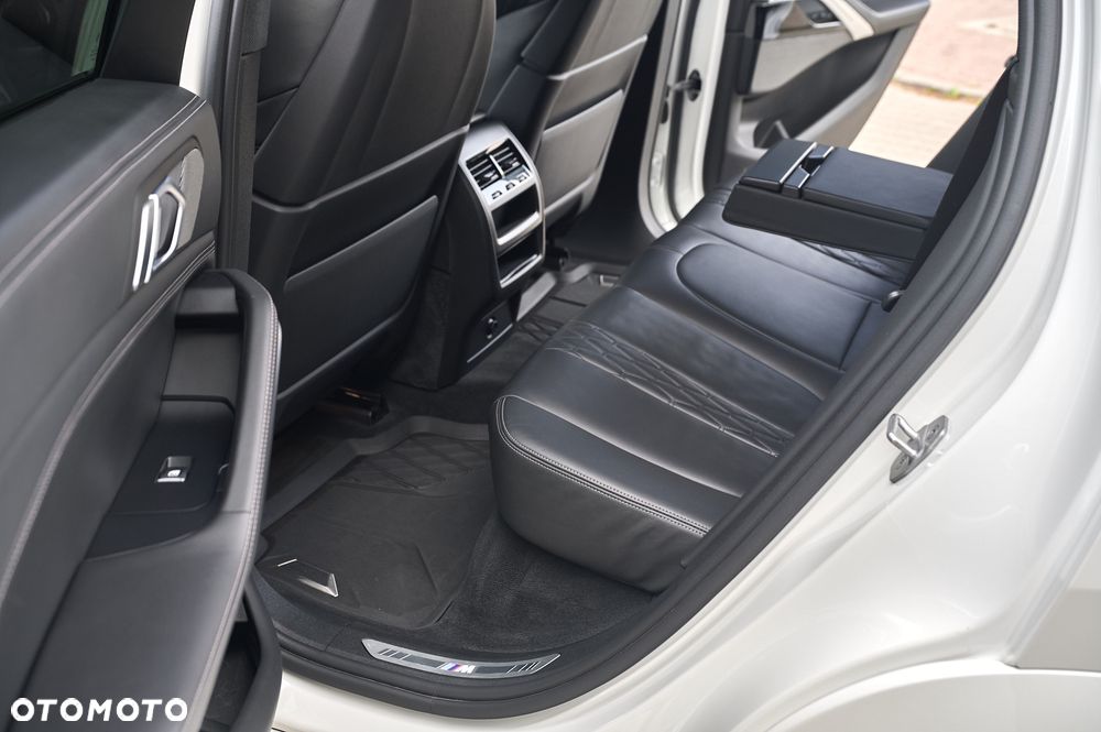 BMW X6 xDrive40d mHEV - 21