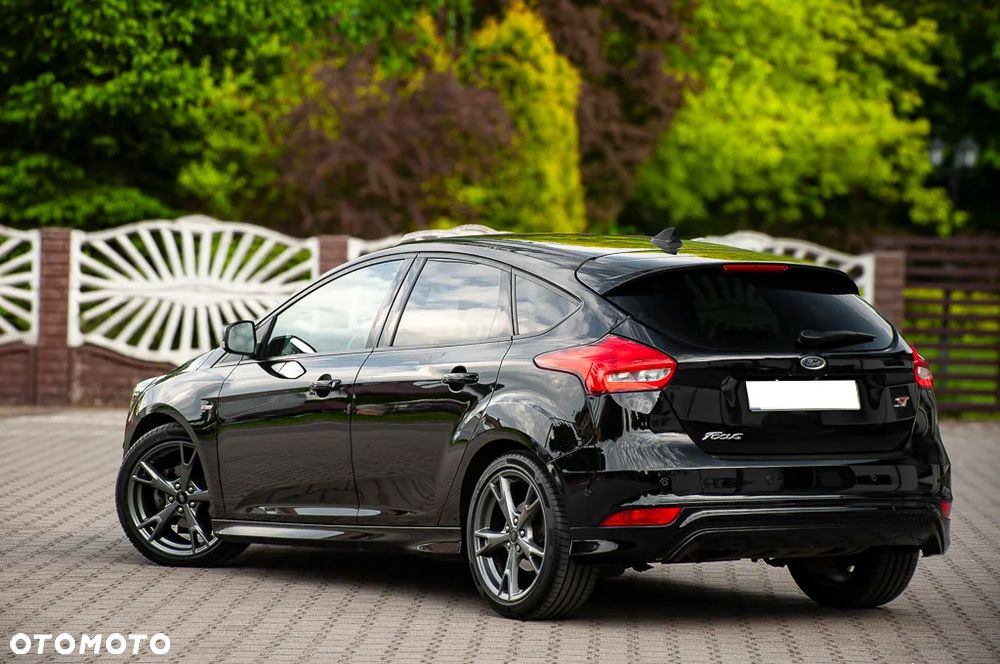 Ford Focus 1.5 EcoBlue Start-Stopp-System ST-LINE STYLE - 12