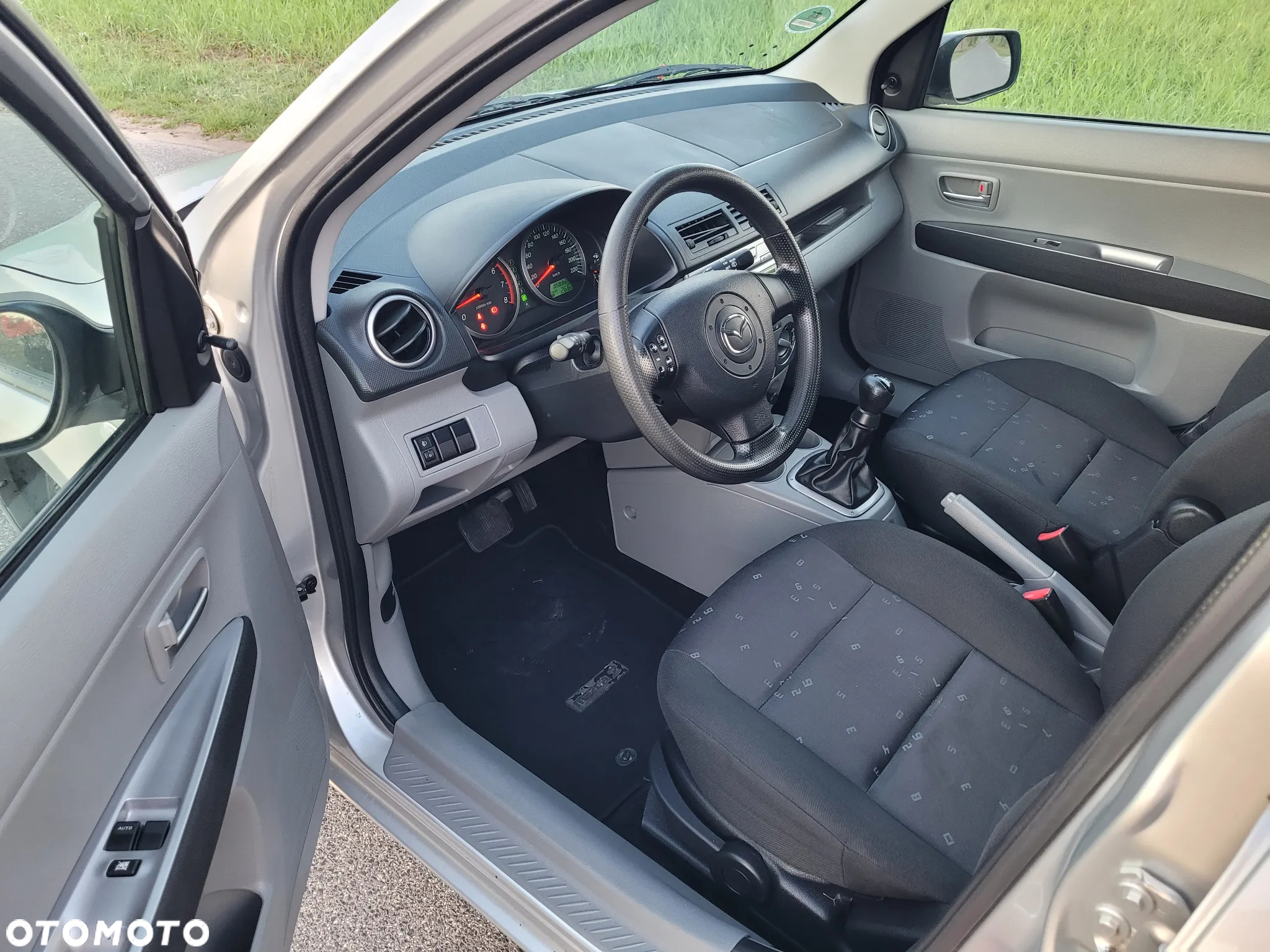 Mazda 2 1.4l Active - 7