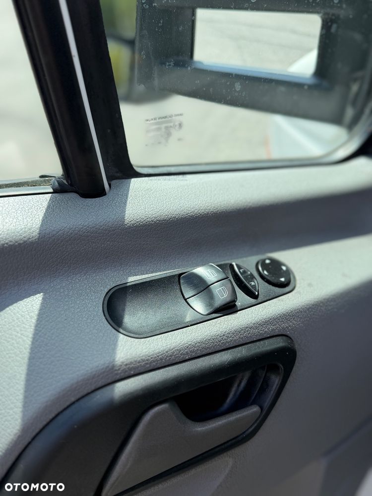 Volkswagen Crafter - 27