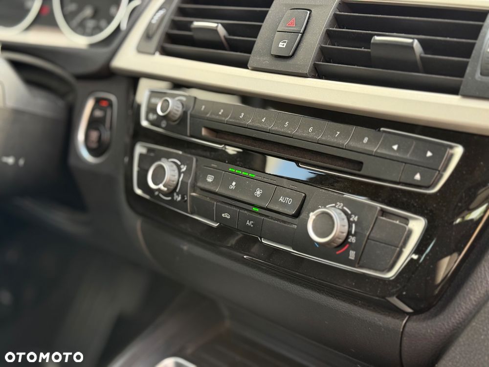 BMW Seria 3 316d - 30