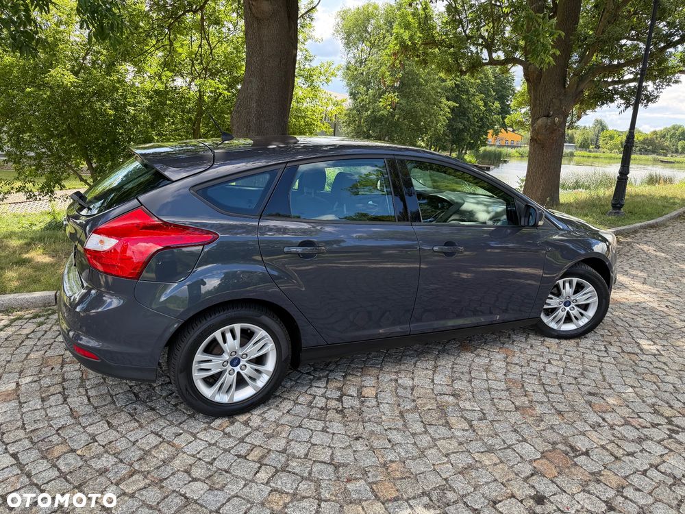 Ford Focus 1.6 TDCi DPF Champions Edition - 17