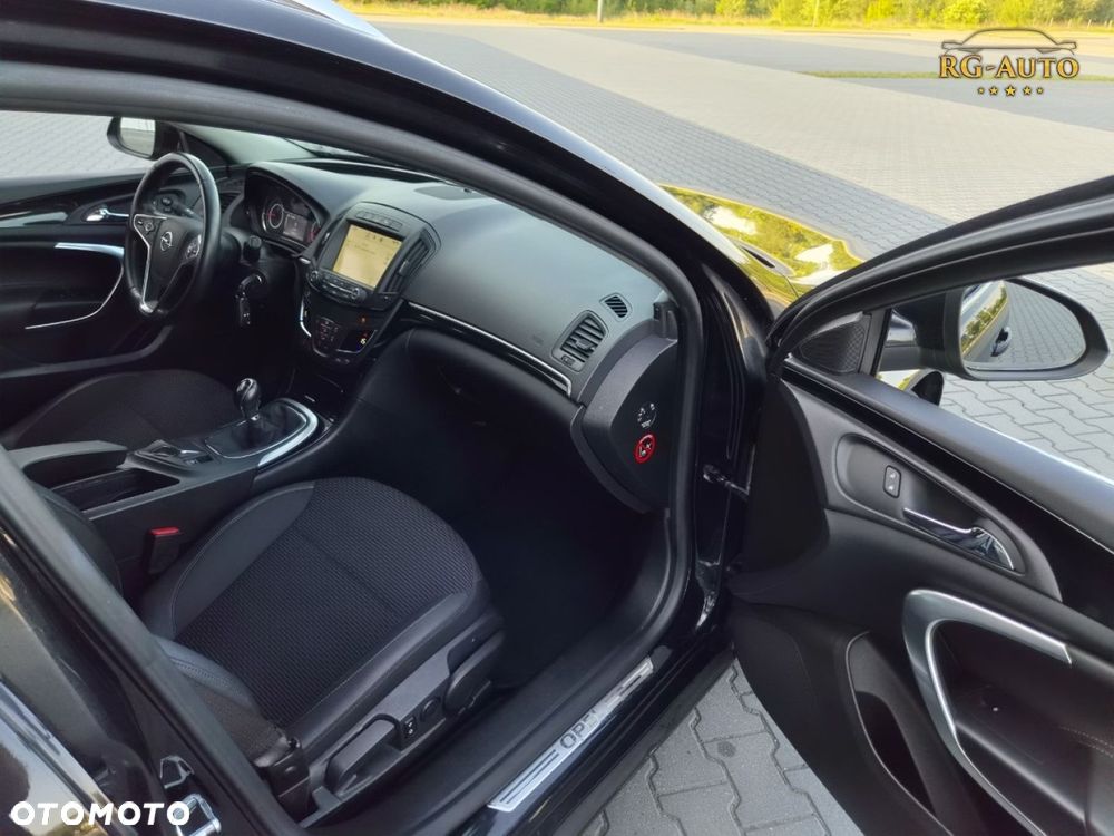 Opel Insignia - 22