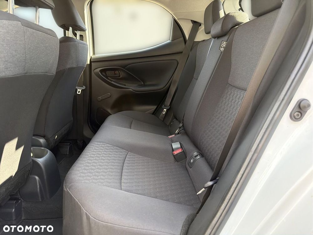 Toyota Yaris - 20