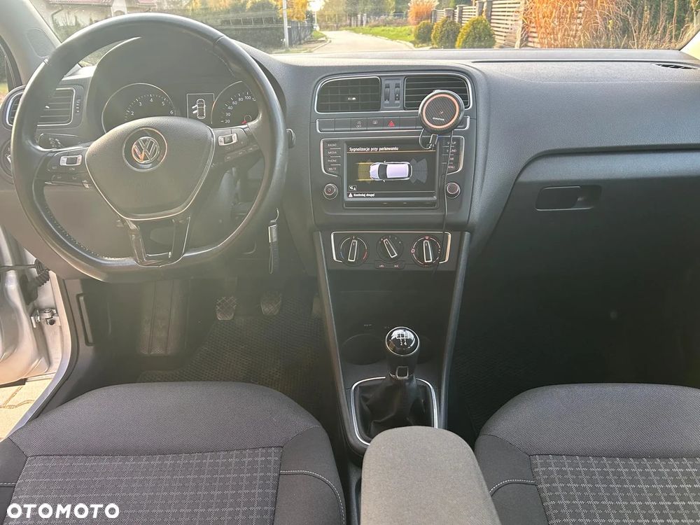 Volkswagen Polo V Hatchback 14-17 - 5