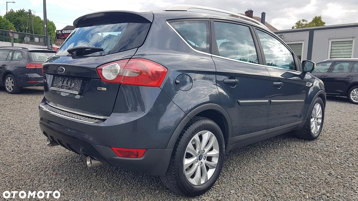 Ford Kuga 2.0 TDCi 4x4 Titanium - 4