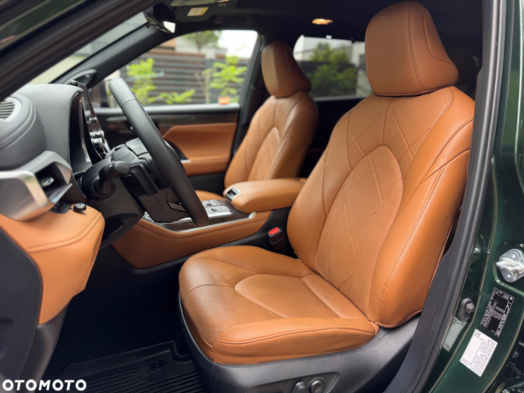 Toyota Highlander 2.5 Hybrid Executive - 13