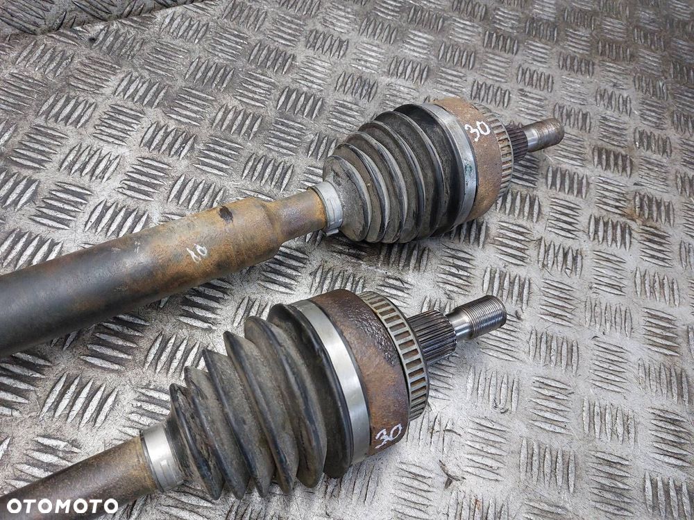PÓŁOŚ LEWY PRZÓD + PRAWY PRZÓD AUTOMAT MERCEDES W163 ML 270 CDI 2.7 CDI - 4