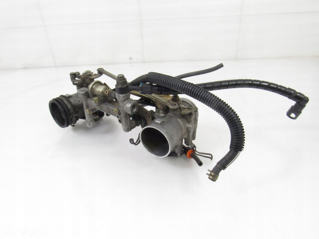 Wtryski + przepustnice komplet Suzuki TL 1000, 00r - 2