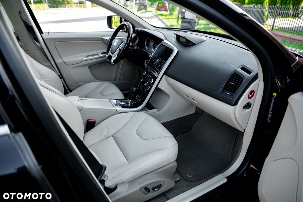 Volvo XC 60 T6 AWD RDesign - 21