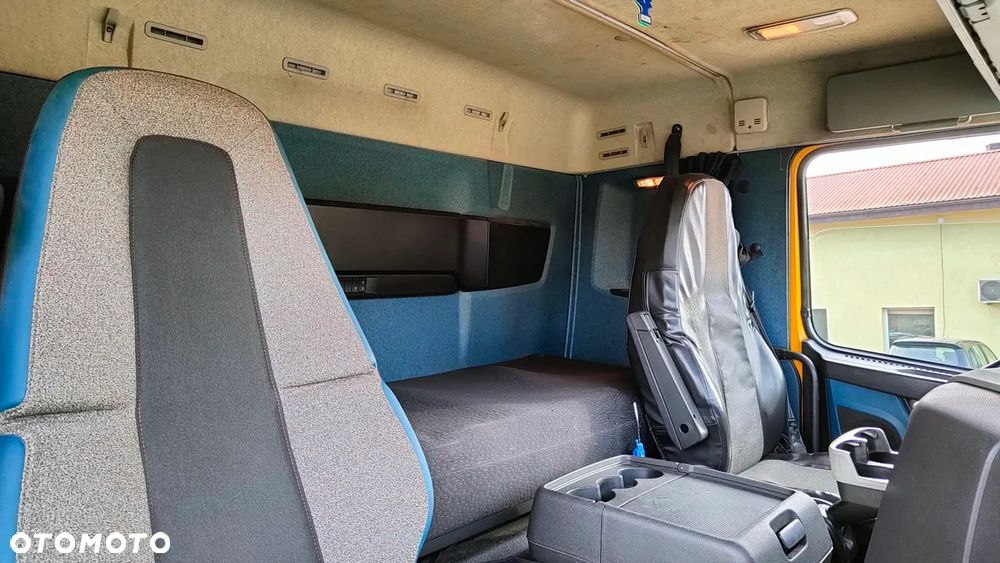 Volvo FM 640 6x2 - 11