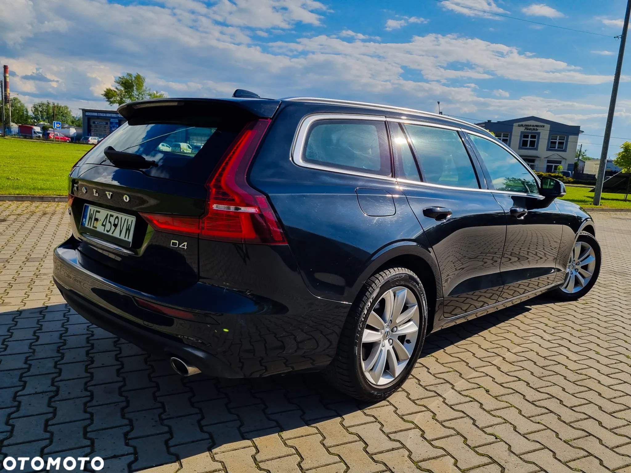 Volvo V60 D4 Momentum Pro - 16