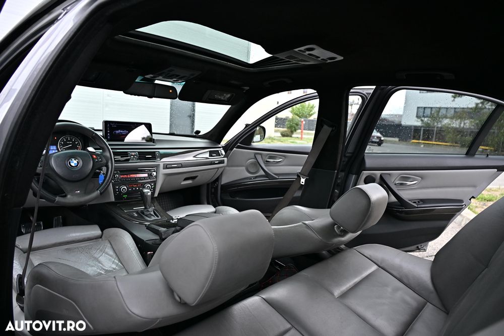 BMW Seria 3 335i xDrive Aut. - 31