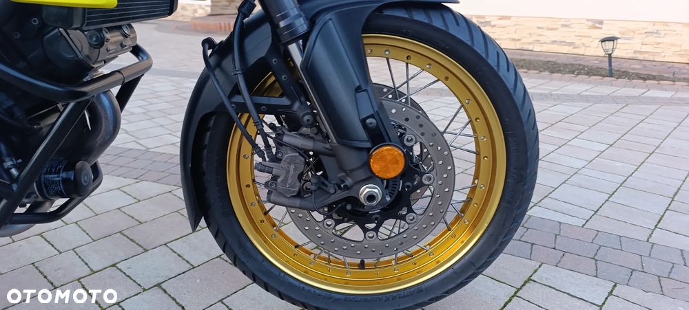 Suzuki V-STROM - 29