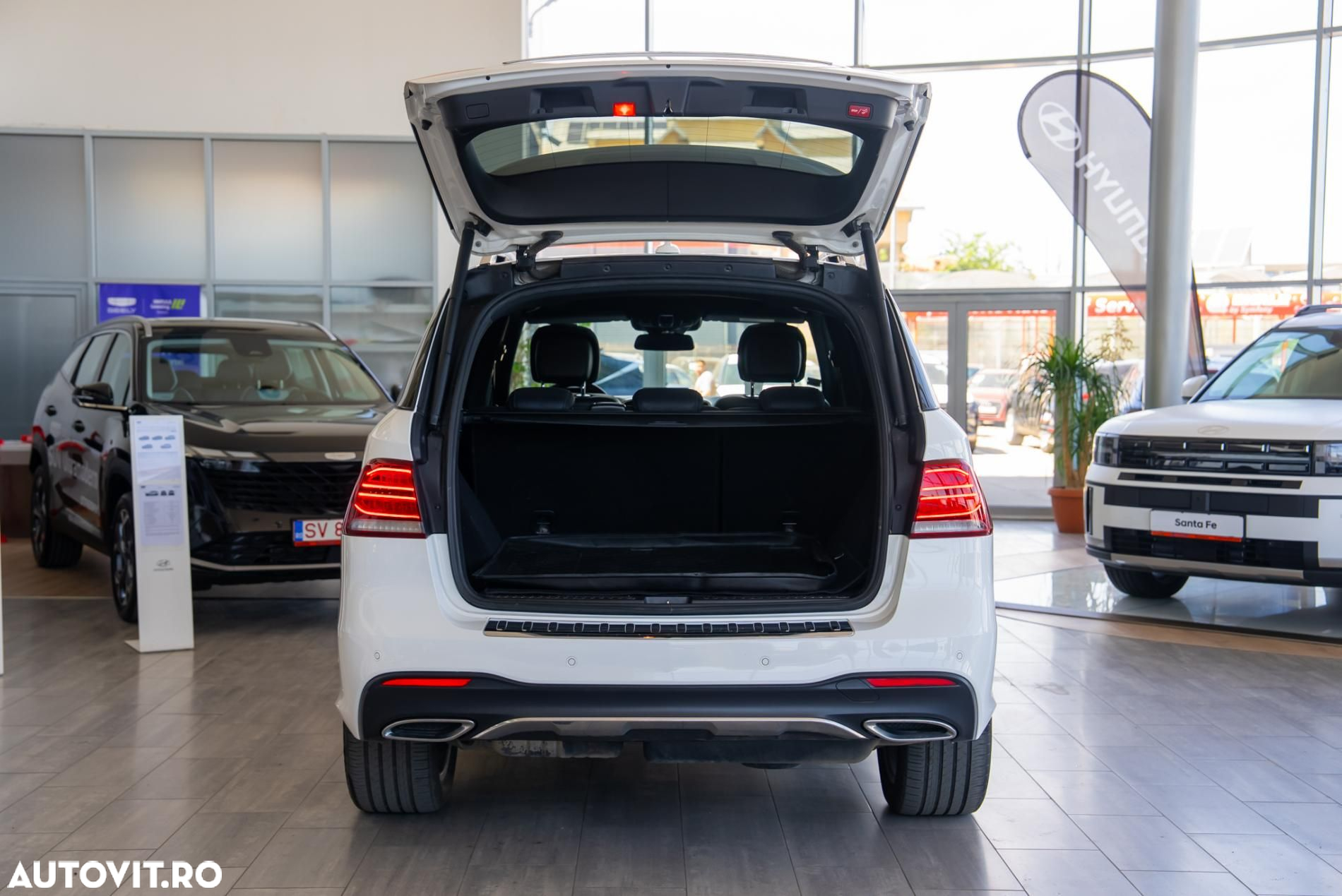 Mercedes-Benz GLE 350 d 4Matic 9G-TRONIC AMG Line - 23